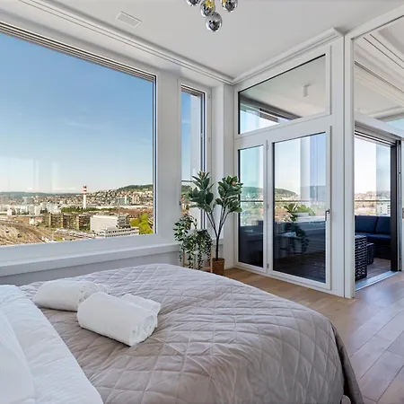Boutique Leading Luxury Penthouse & Private Parking Apartamento