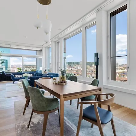 Btqleadingluxurypenthouse&garage Lägenhet