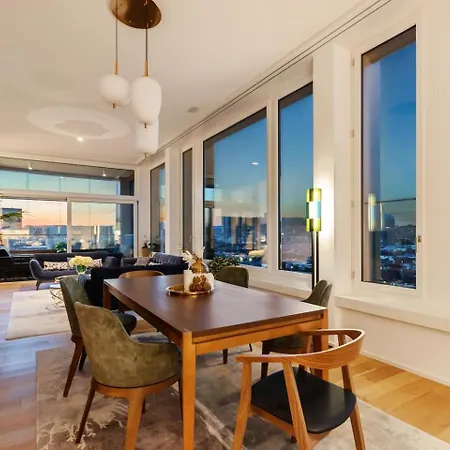 Lägenhet Btqleadingluxurypenthouse&garage *