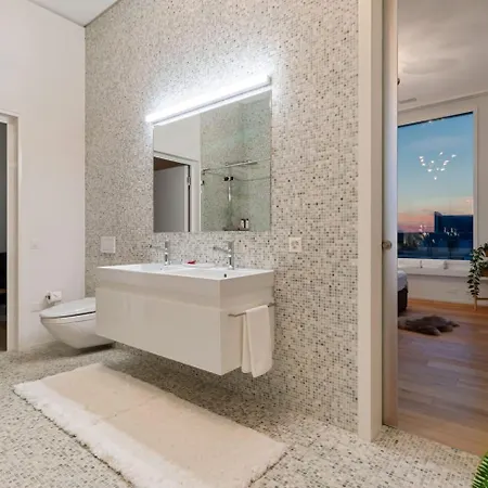 Apartment Btqleadingluxurypenthouse&garage *