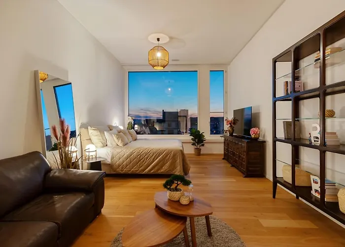 Btqleadingluxurypenthouse&garage